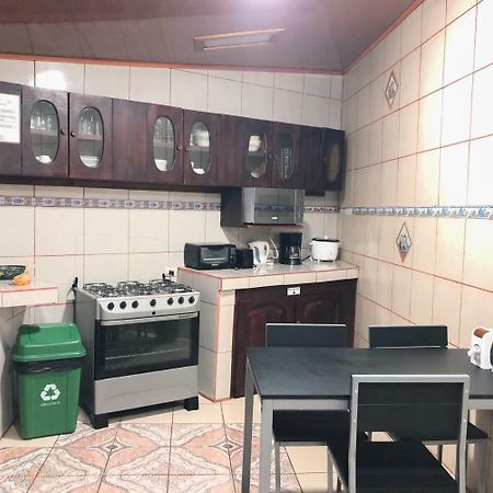Monte Fresco Hostel Boutique Puntarenas Bagian luar foto