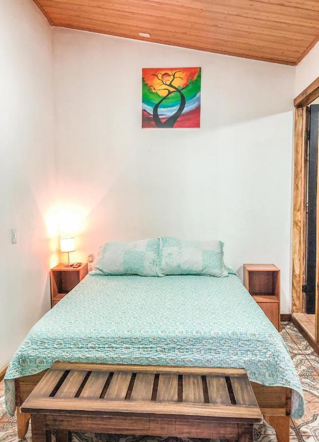 Monte Fresco Hostel Boutique Puntarenas Bagian luar foto
