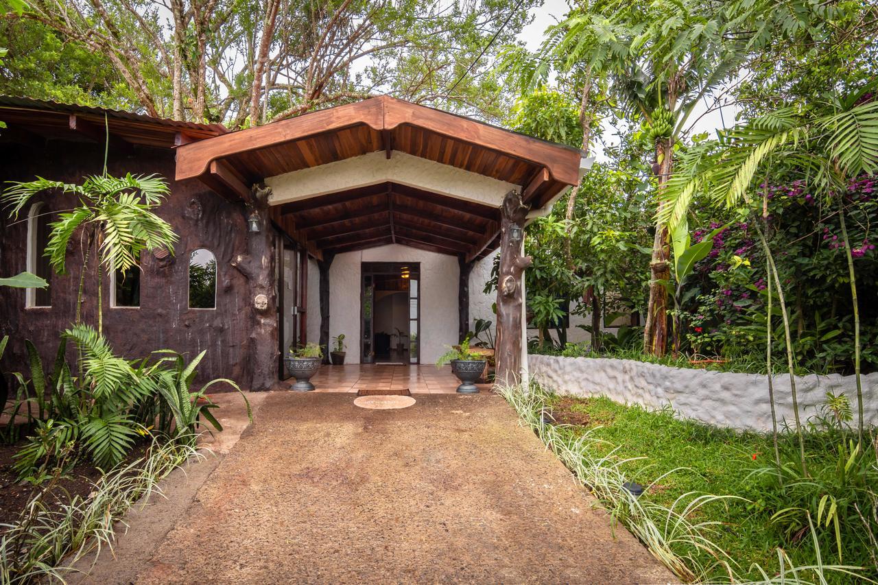 Monte Fresco Hostel Boutique Puntarenas Bagian luar foto