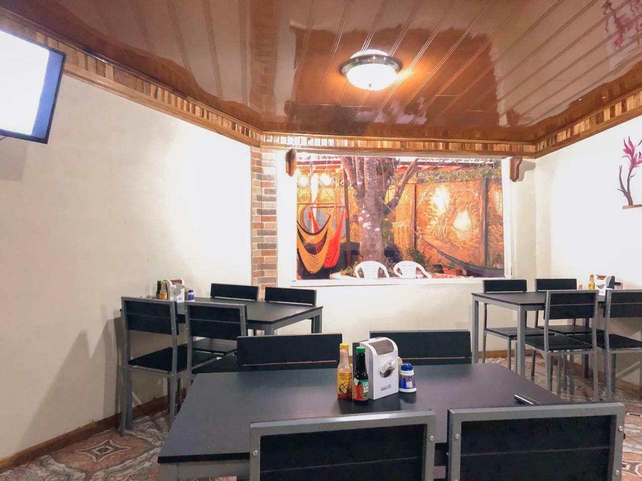 Monte Fresco Hostel Boutique Puntarenas Bagian luar foto